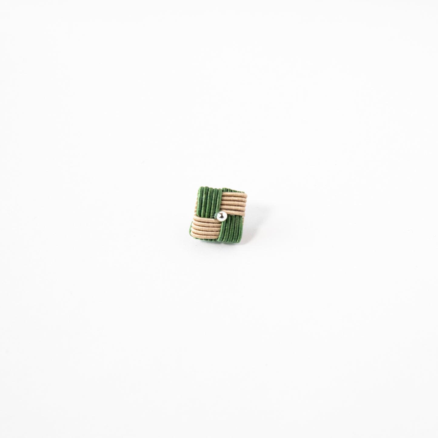 Checkered pattern | Pin badge