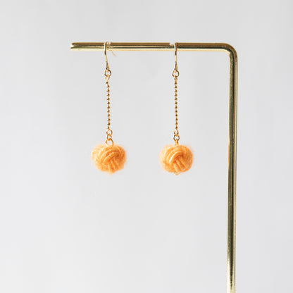 Fuwamusubi (Fluffy knot) | Earrings