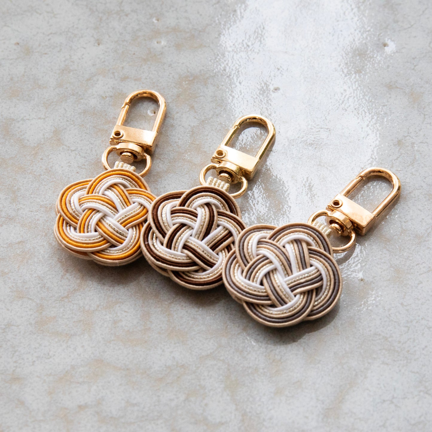 華梅｜バッグチャーム